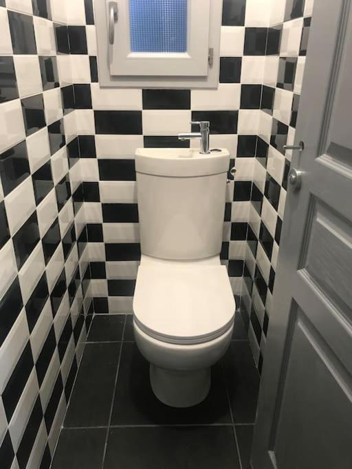 L'Imprevu Est Une Maison Individuelle. Sennecey-le-Grand Esterno foto