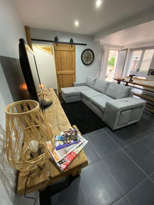 L'Imprevu Est Une Maison Individuelle. Sennecey-le-Grand Esterno foto